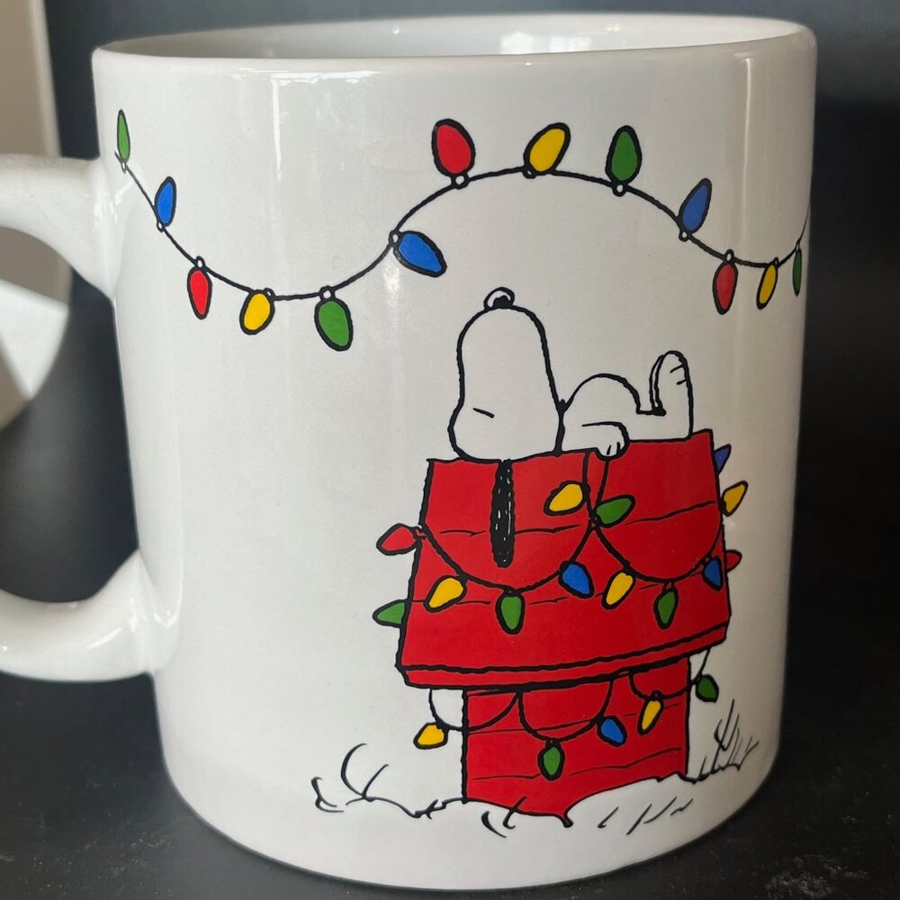 Peanuts 2023‎ Christmas Coffee Mug Snoopy Woodstock ZRike Brands 5” Ceramic